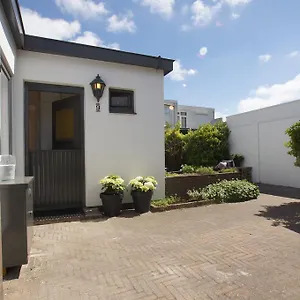 zomerhuis-aan-zee.zandvoort-hotels.com/